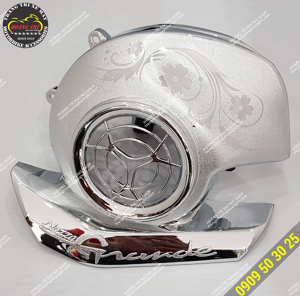 2019 Grande blower cover with chrome