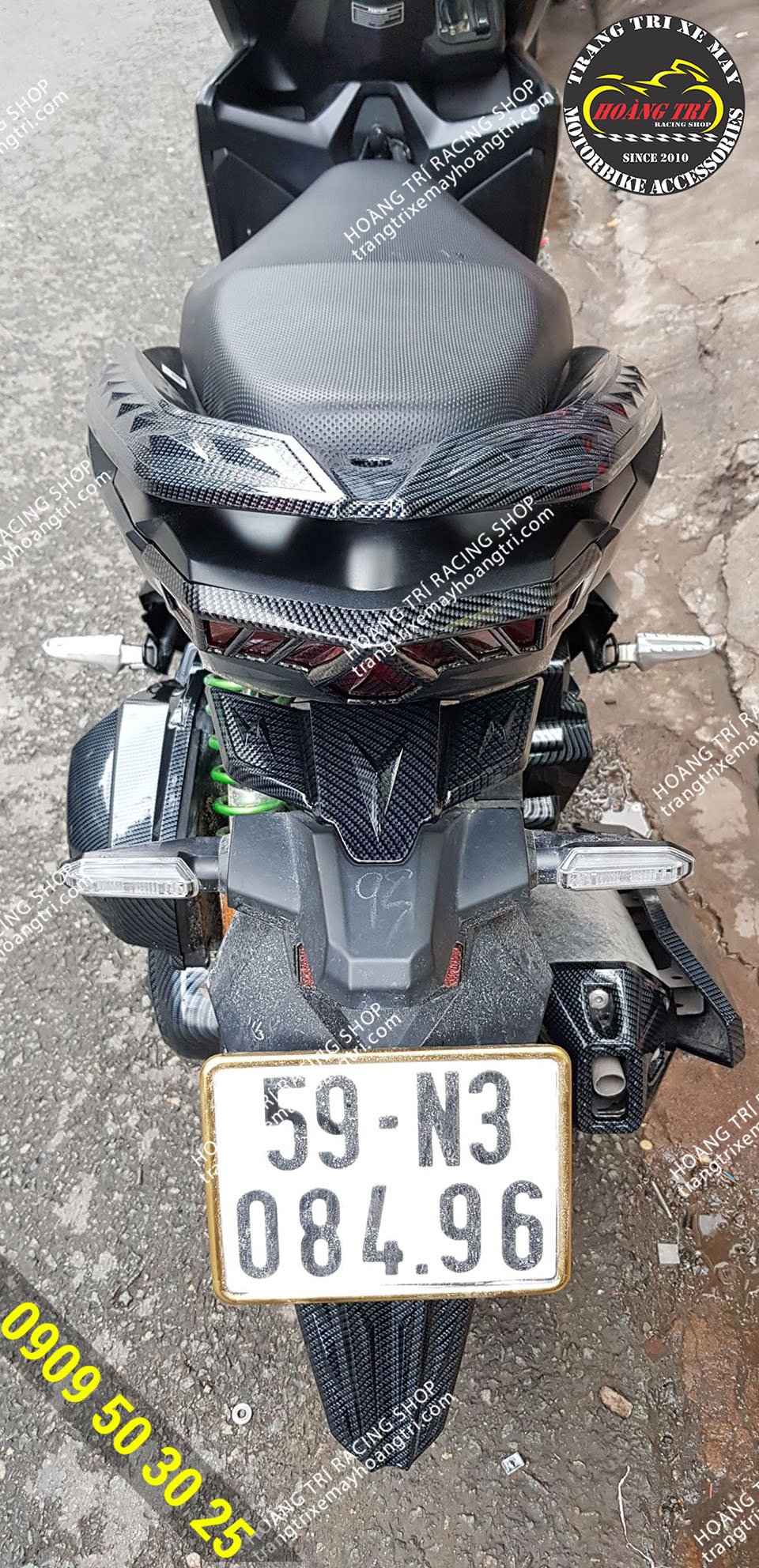 Vario tail lights - Click 2018 with Carbon paint