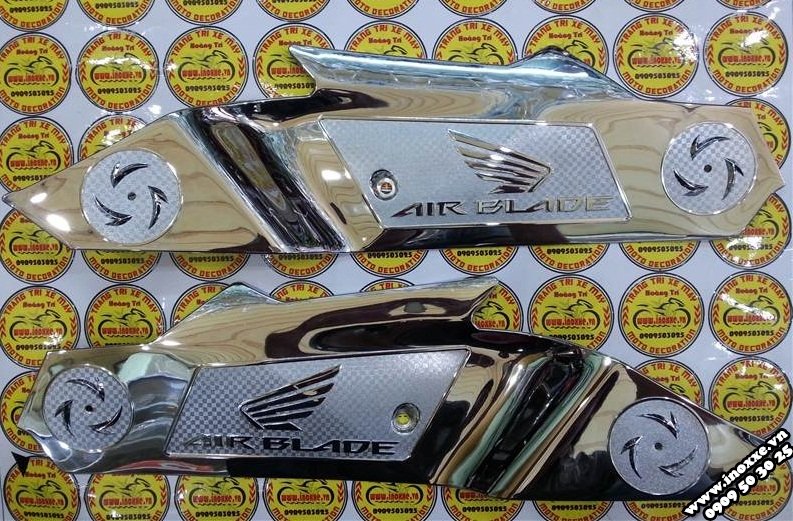 Decoration of Airblade 2013-2014 - Chrome side skirts 