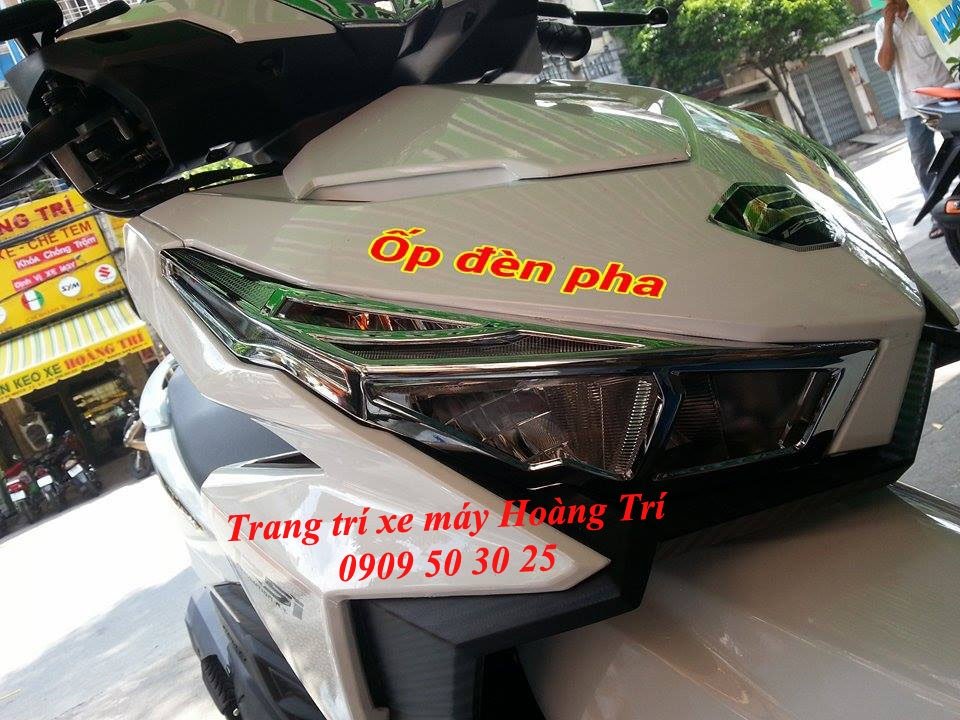 Accessories Click Thai Vario - Chrome-plated front light cover