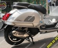 Khung inox bảo vệ xe Vespa GTS - mẫu mới 2021