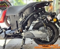 Độ bật gác chân sau tự động cho xe máy điện Yamaha NEO's