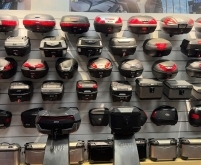 Hoàng Trí Givi - Đại lý cửa hàng Givi tại TPHCM