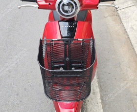 Rổ trước mặt nạ xe máy điện Vinfast EVO