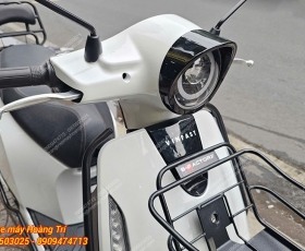 Ốp đèn pha xe máy điện Vinfast EVO
