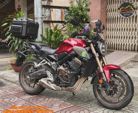 Honda CB650R lắp thùng đựng đồ tích hợp loa nghe nhạc