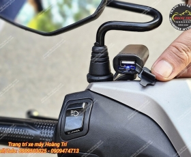 Sạc điện thoại USB gắn xe máy chính hãng MotoWolf