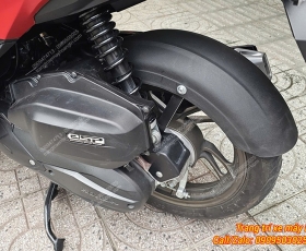 Chắn bùn nguyên khối Vario