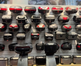 Hoàng Trí Givi - Đại lý cửa hàng Givi tại TPHCM