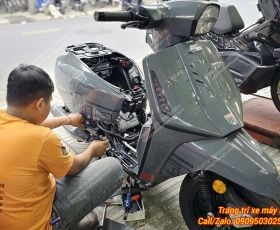 Độ bật gác chân sau tự động cho xe Lambretta