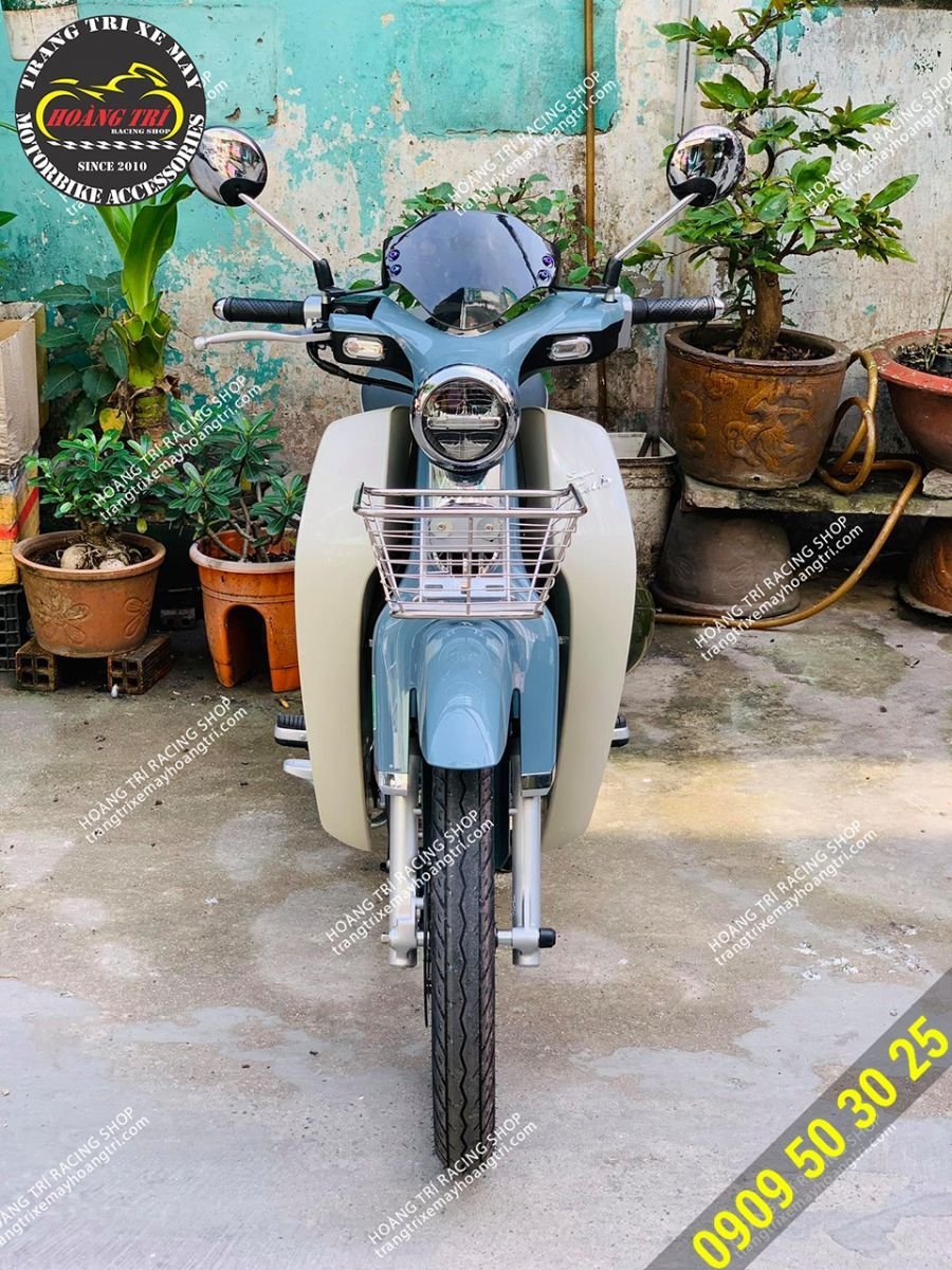 Trực diện chiếc Super Cub sau khi độ mặt nạ inox