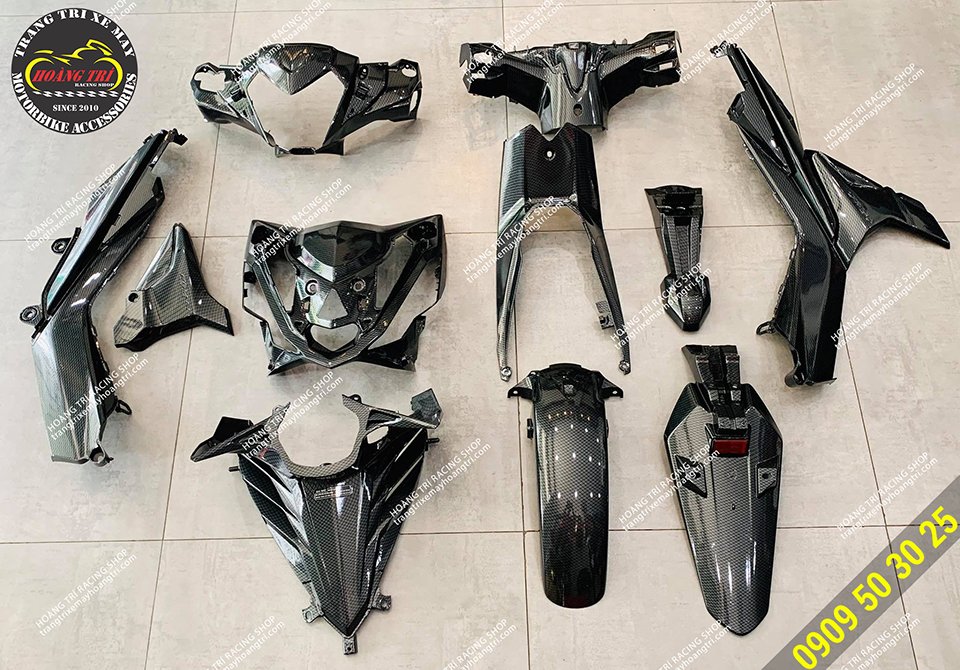 The full set of 11 accessories will be painted with carbon diamond