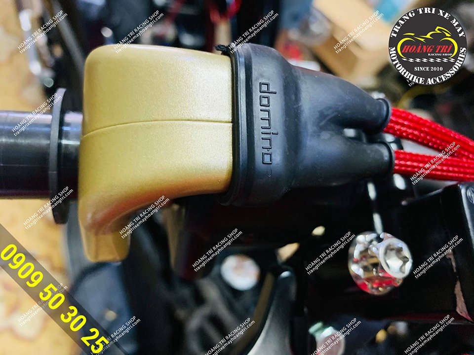 Close-up details of genuine domino accelerator shackles with 2 instant gas