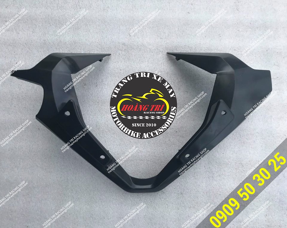 Close-up of Vario 2018 windscreen crown holder (in a 2-piece set)