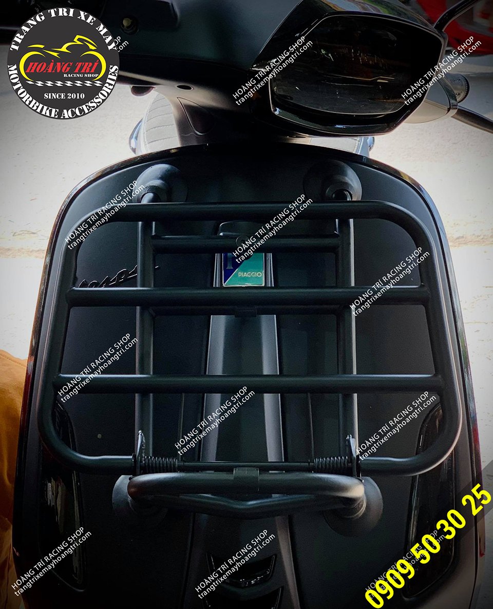Firm and beautiful without blemishes with vespa Sprint powder coated front baga