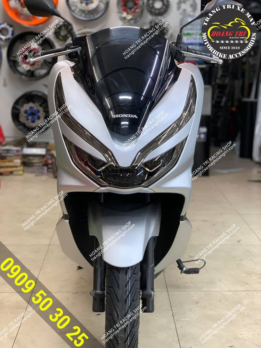 PCX 2018 comes with scratch-resistant aluminum decals