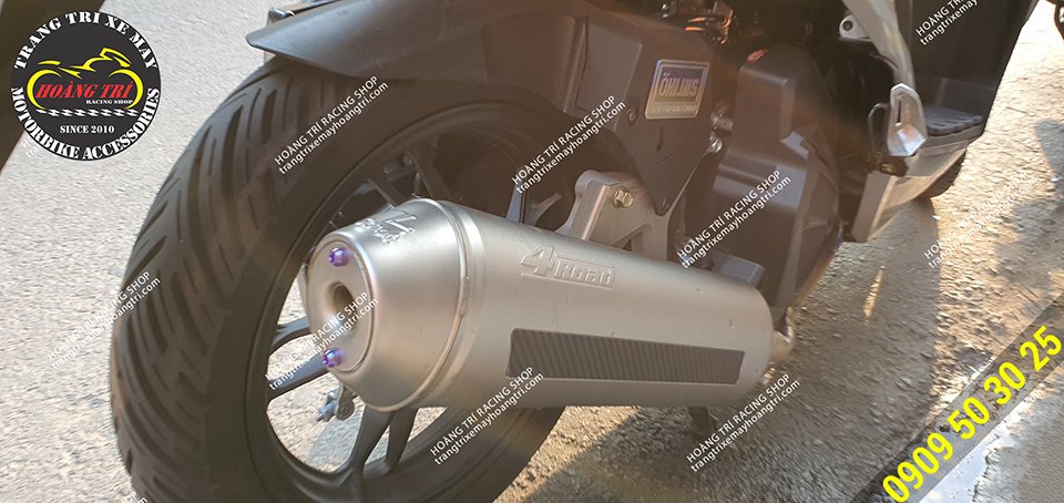 4Road carbon F exhaust fitted to Vario 2018