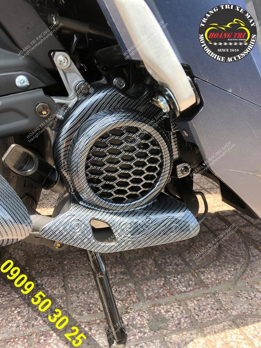 Vision 2021 fan cover with carbon paint with honeycomb mesh design