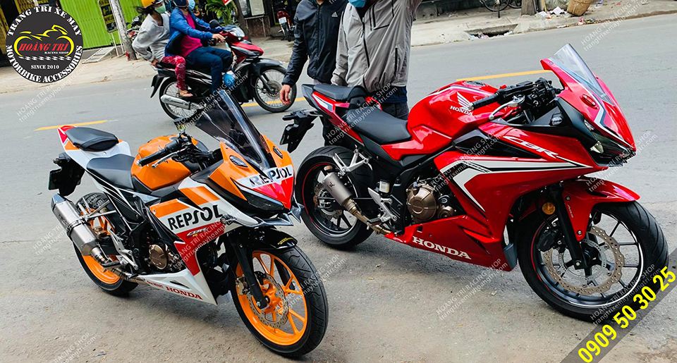 Compare 2 CB150Rs with 2 different colors