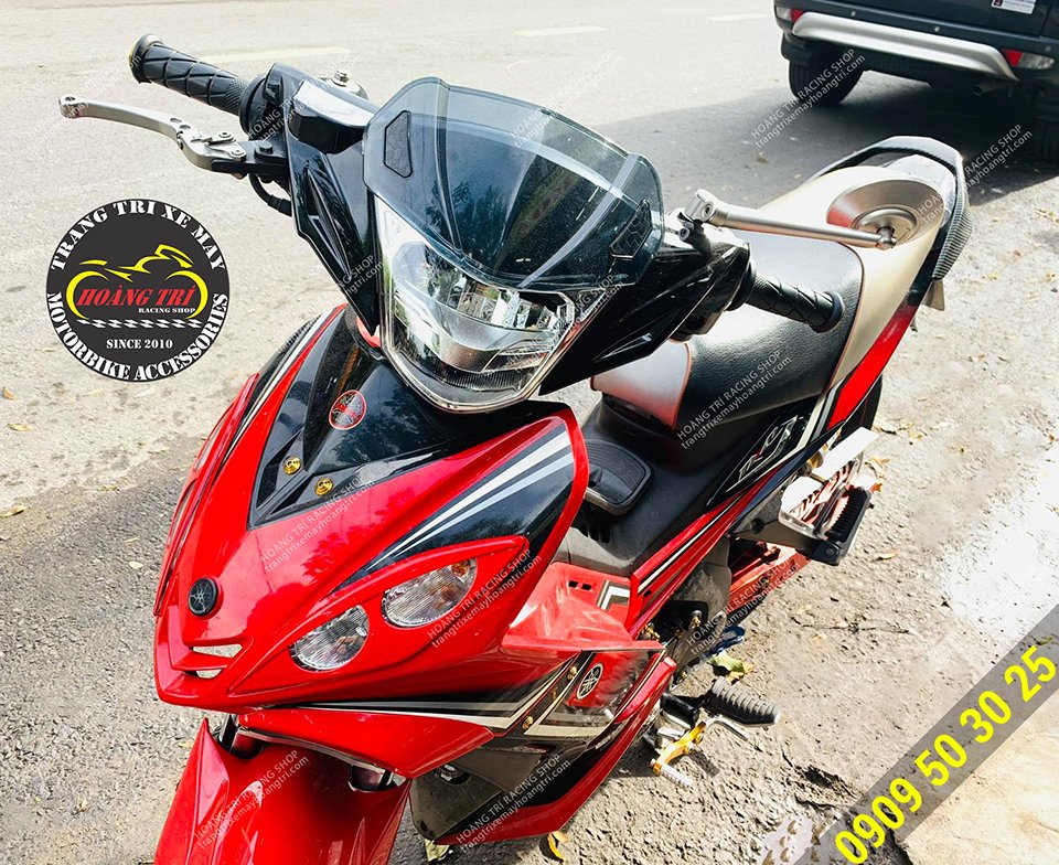 The 2010 Exciter is equipped with Zhi.Pat . 2-stage LED headlights