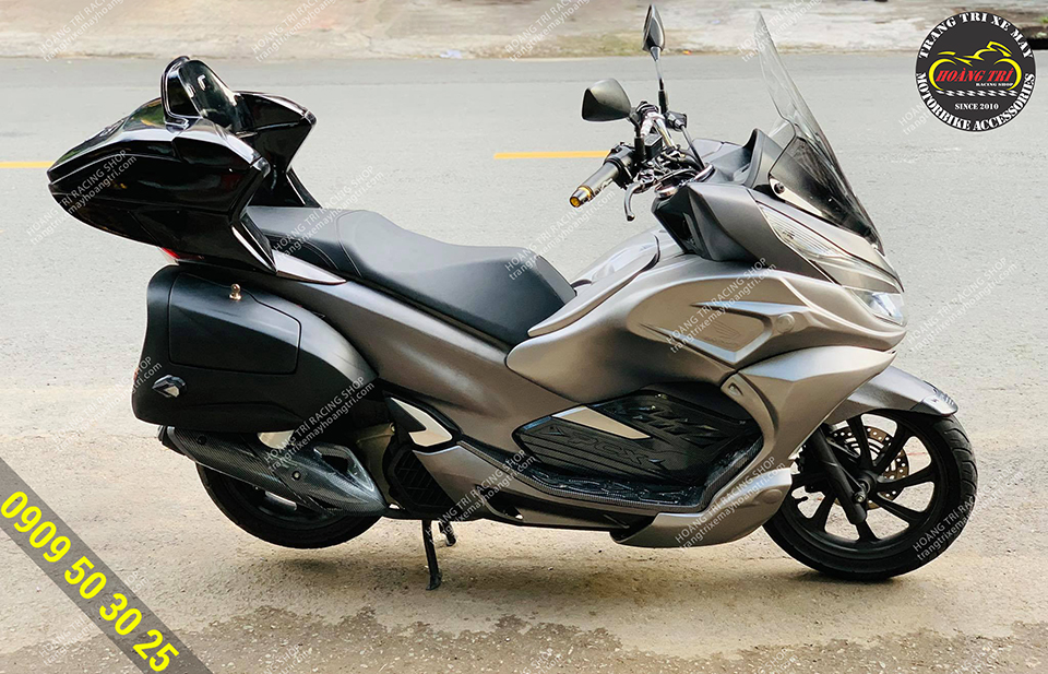 Combo of 3 sideboxes, backrest boxes and topboxes on PCX 2018