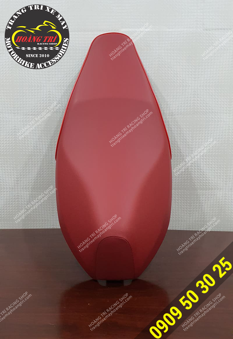 Saddle with red tones and a 5-piece set of Future LED Thailand