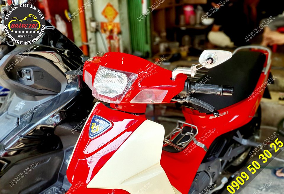 Kính hậu Motogadget gắn cho Suzuki Sport