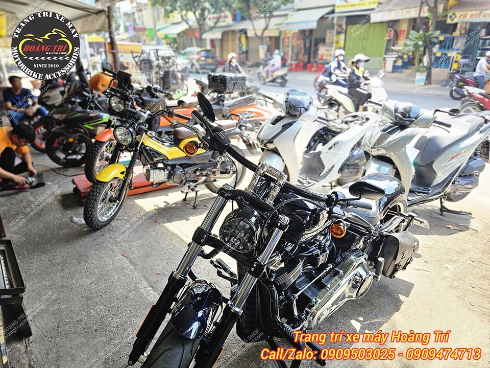 Chiếc Harley - Davidson ghé shop dán PPF bảo vệ sơn xe