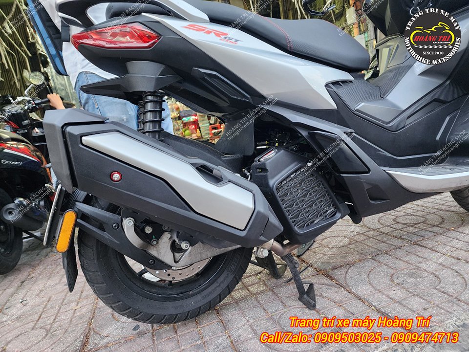 Tổng thể xe Aprilia SR GT 200 cùng ốp pô ADV 350 thay đổi kiểu dáng đẳng cấp hơn