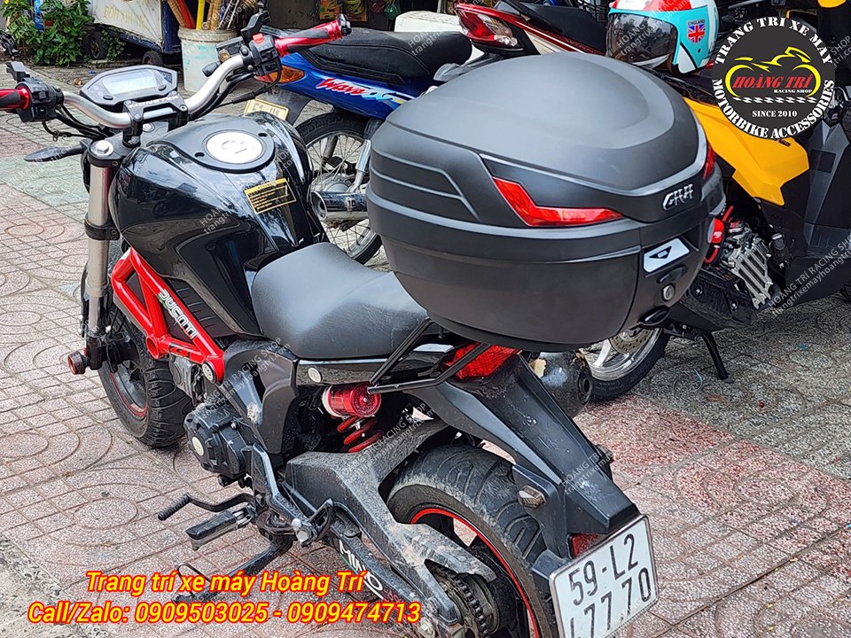 Thùng sau B27NX vừa nâng cấp cho xe Ducati mini