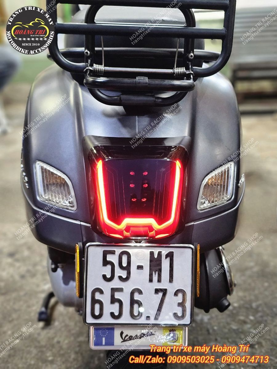 Sau khi hoàn hiện lắp đặt cụm đèn hậu kiểu Zelioni cho xe Vespa GTS 2014