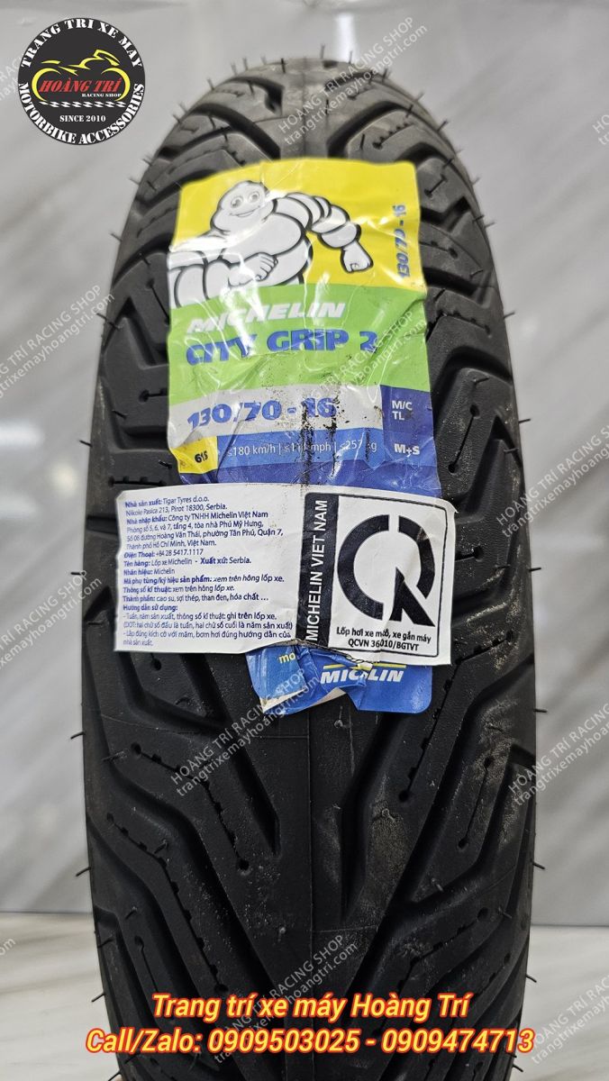 Cận cảnh vỏ lốp sau Michelin với kích thước 130/70-16