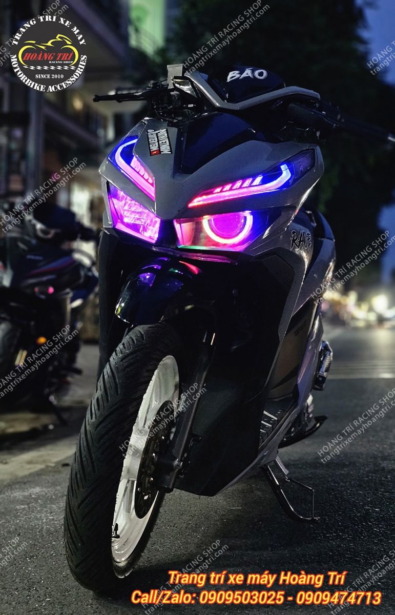 Đèn bi cầu Titan Moto F150 được kết hợp cùng với vòng LED