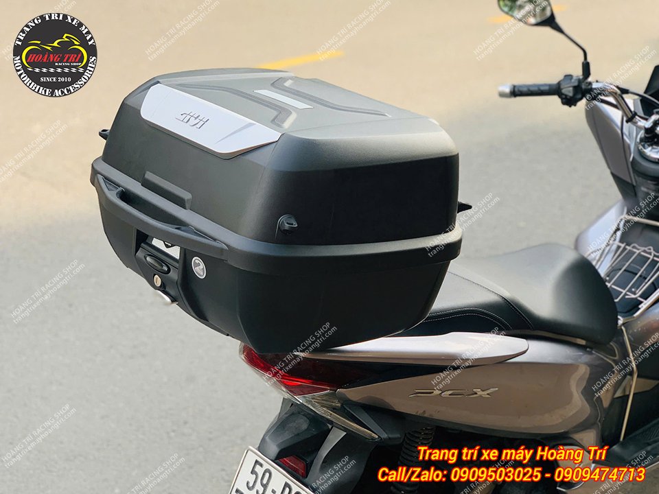 Thùng Givi E43NTL-ADV cho xe PCX 2018