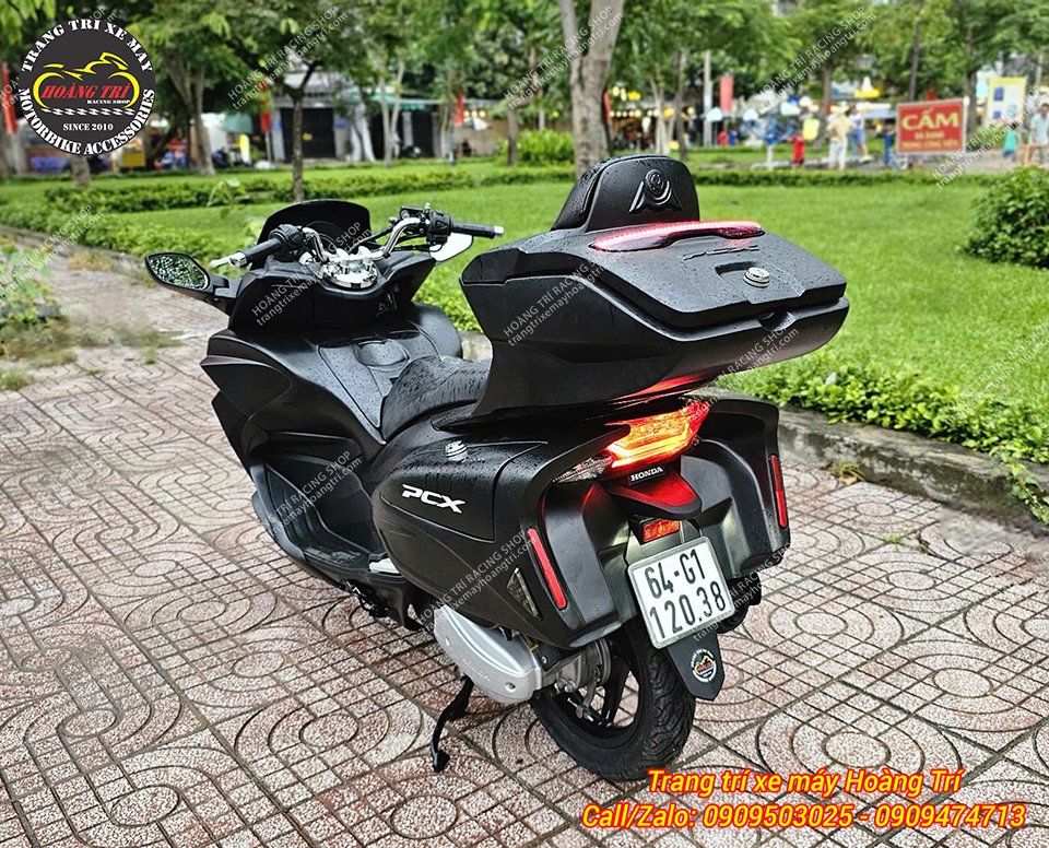 Bộ body kit kiểu Goldwing giúp chiếc PCX 2014 của khách nâng tầm đẳng cấp