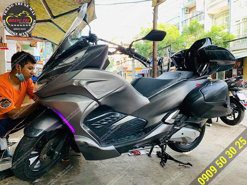 Thêm chiếc PCX 2018 nâng cấp gói độ kiểng giống Goldwing