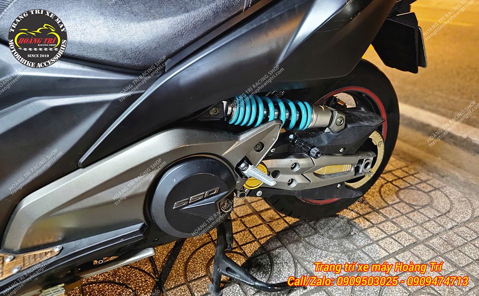 Mang đến một điểm nổi bật và độc đáo trên xe Kymco AK 550 Premium