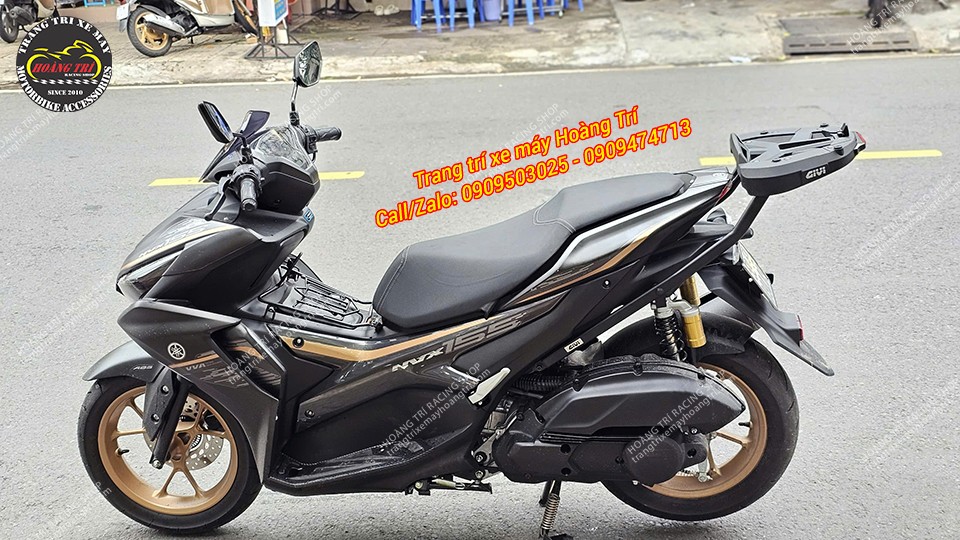 Lựa chọn thêm một thùng Givi phù hợp với nhu cầu để trang bị ngay cho baga sau SRX(S)