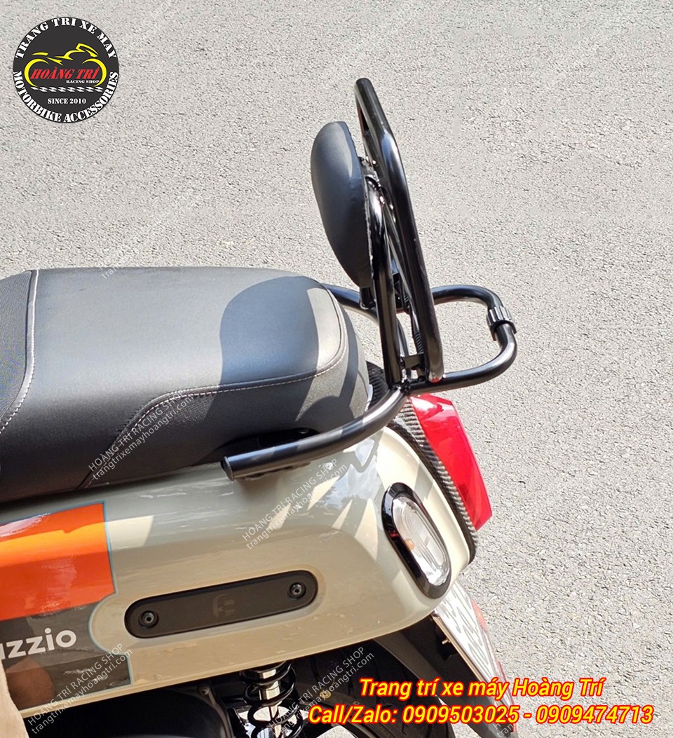 Trang bị cùng với baga sau kiểu Vespa cho các dòng xe