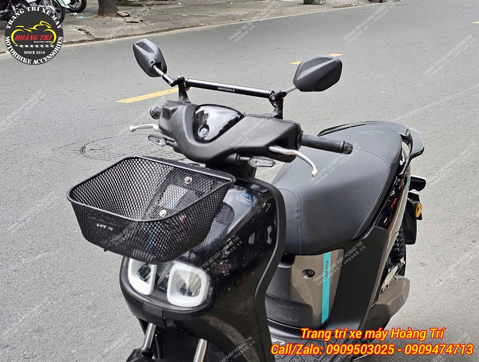 Anh khách nâng cấp cùng rổ trước và thanh giằng Moto Wolf