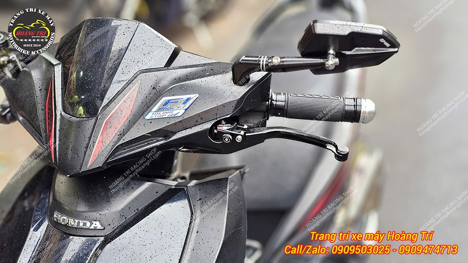 Combo tay lái bên trái với 3 phụ kiện: tay thắng TMW, bao tay Biker và kính H2C mẫu MT