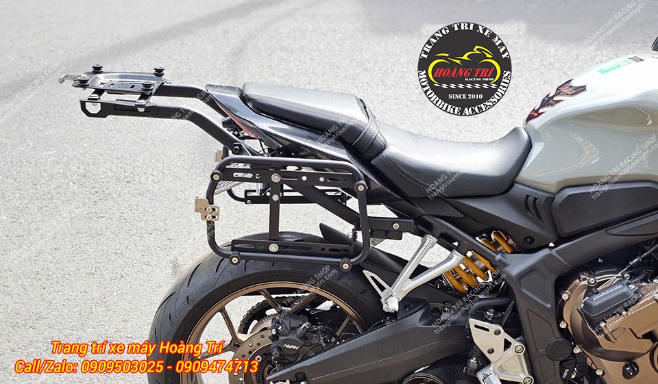 Chiếc CBR650R được trang bị full baga để tăng tiện ích