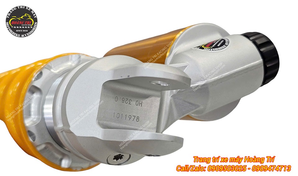 Cận cảnh model và serial của sản phẩm trên phuộc Ohlins HO328
