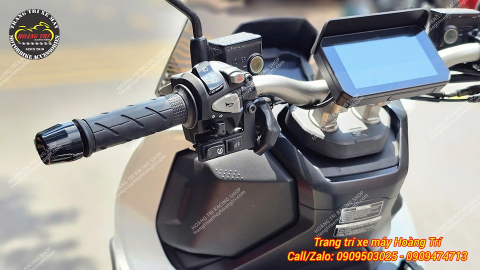 Cùm công tắc CB650R được nâng cấp cùng với mạch auto passing