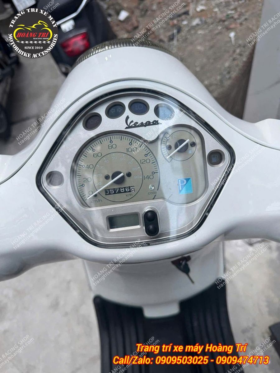 Những hình ảnh đầu tiên của xe Vespa LX khi ghé Hoàng Trí Shop