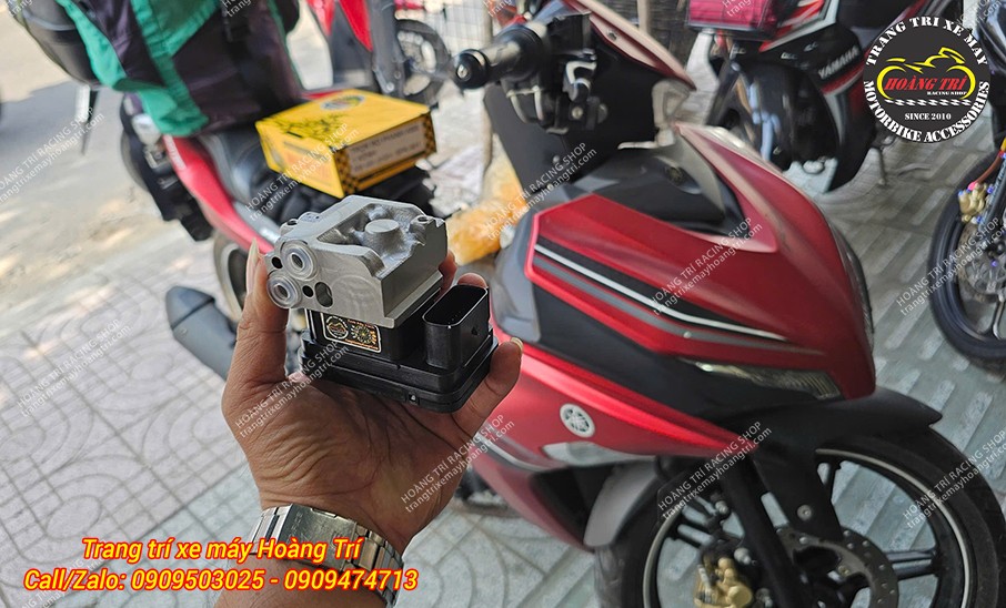 Xe Exciter 155 vừa ghé shop với yêu cầu trang bị phanh ABS