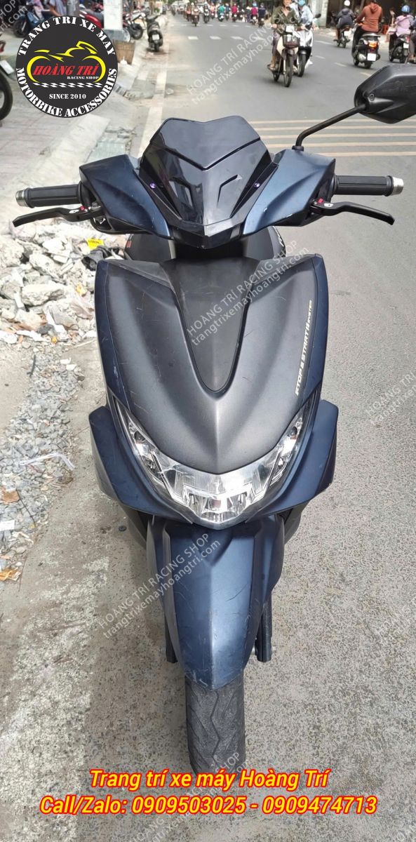 Xe khoác lên diện mạo mới với góc nhìn trực diện từ mão chắn gió Racing Star