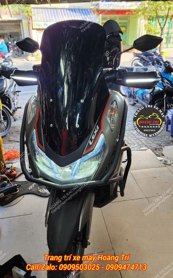 Bảo vệ tay lái ALB được trang bị cho xe Lexi 155