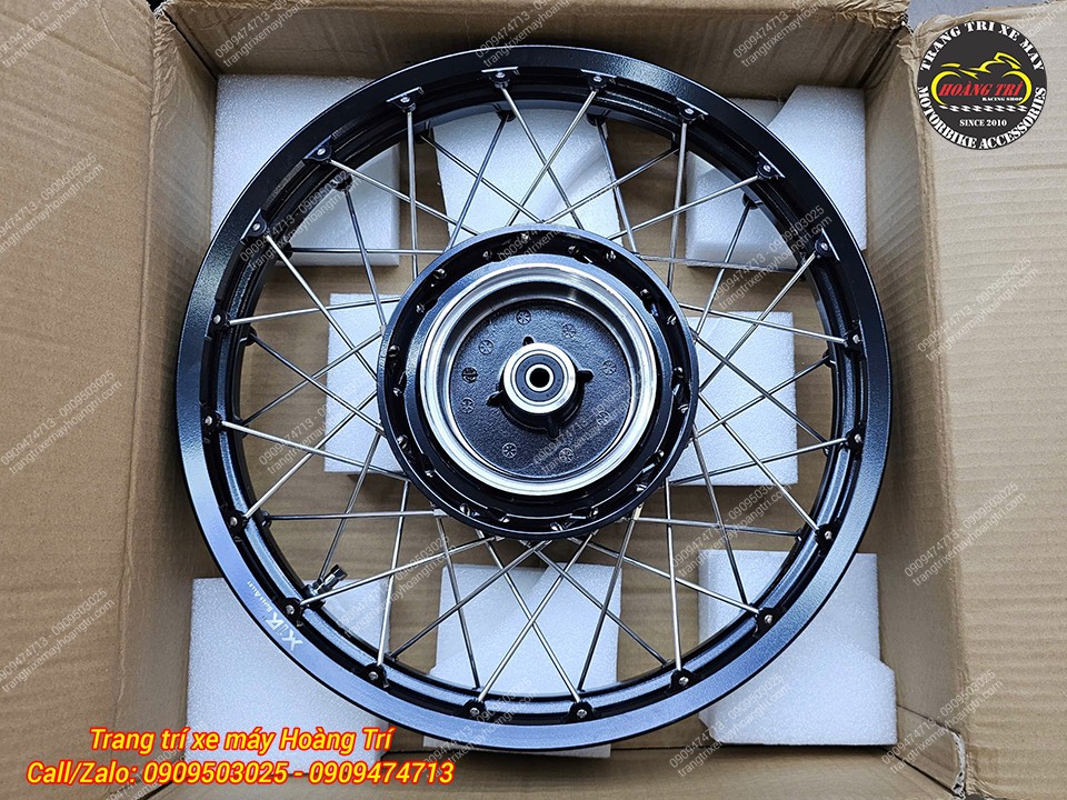 Niềng sau X1R sau khi mở hộp – từng chi tiết được hoàn thiện tỉ mỉ, sắc nét.