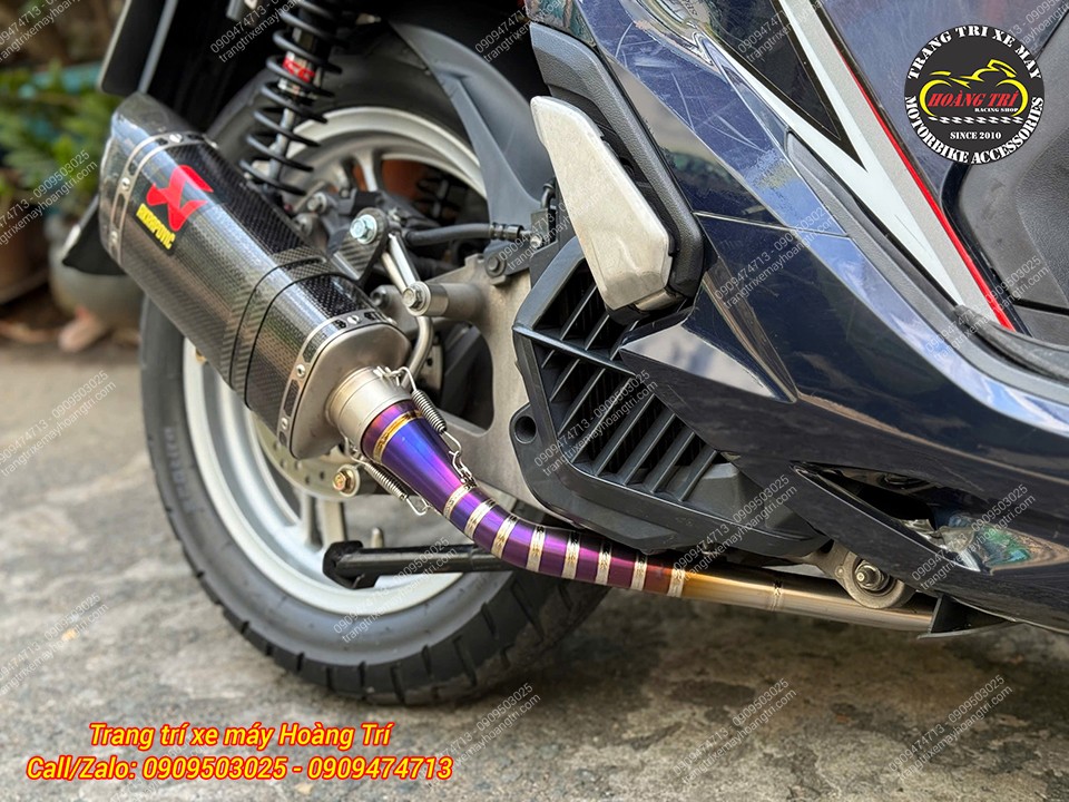 Phần cổ pô titanium đã được xử lý màu tạo hiệu ứng đẹp mắt